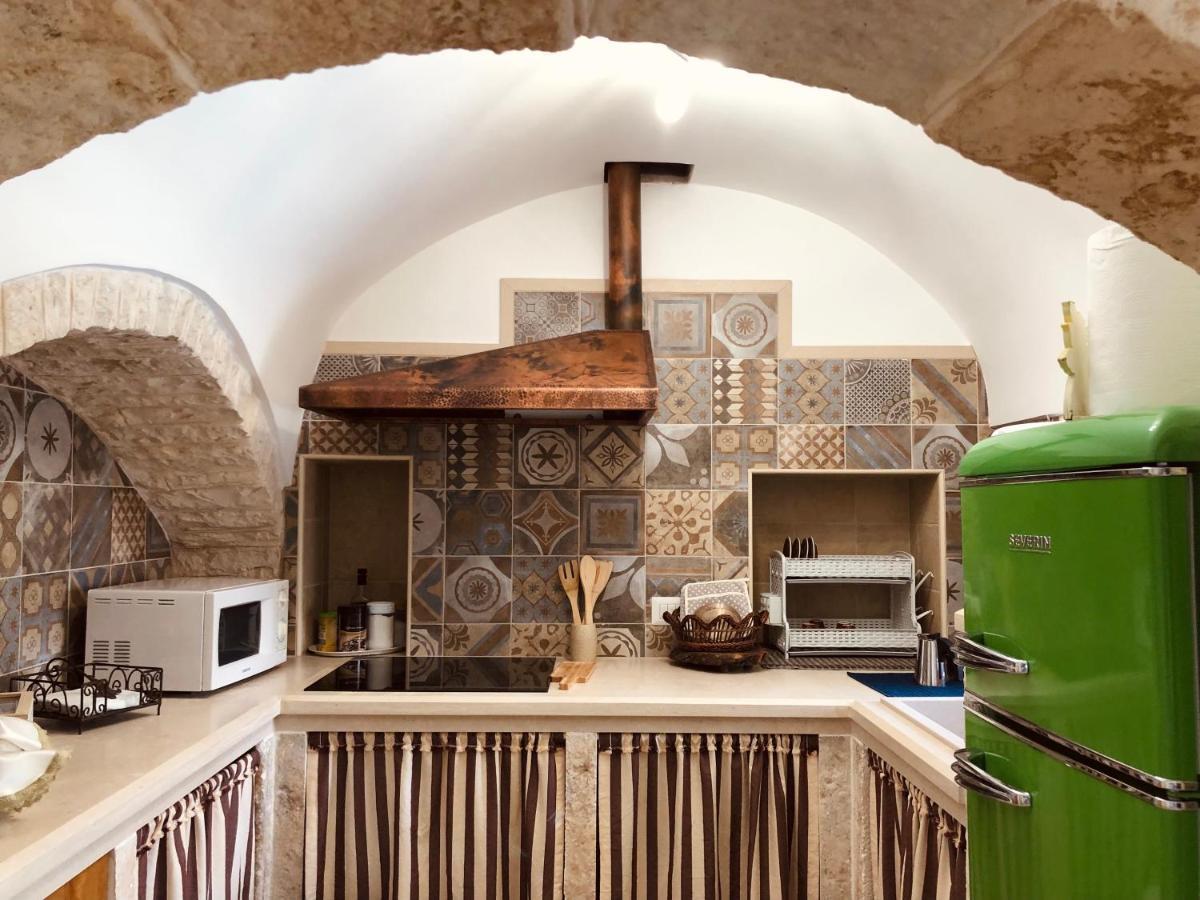 로코로톤도 Trulli Di Zia Tata 게스트하우스 외부 사진